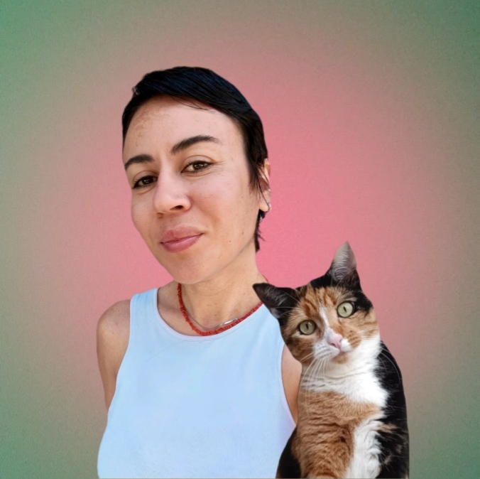 Foto di ragazza con gatto